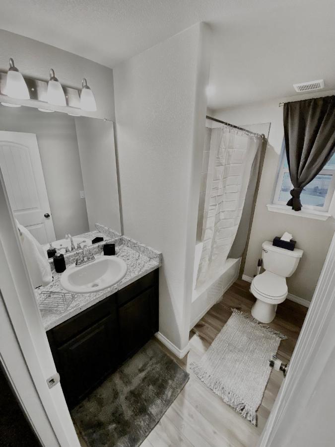 New, Pet-friendly, Cozy Home! Colorado Springs