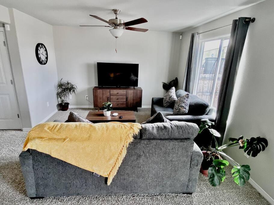 New, Pet-friendly, Cozy Home! Holiday home Colorado Springs