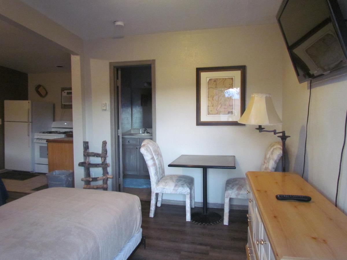 Motel True North 2*