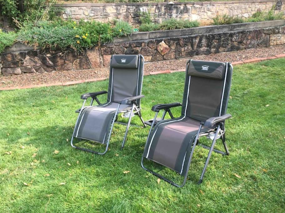 Beautiful Perfectly Located Hot Tub Fire Pit Bikes