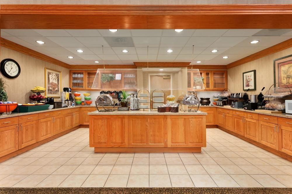 Hotel Hyatt House Airport 3*