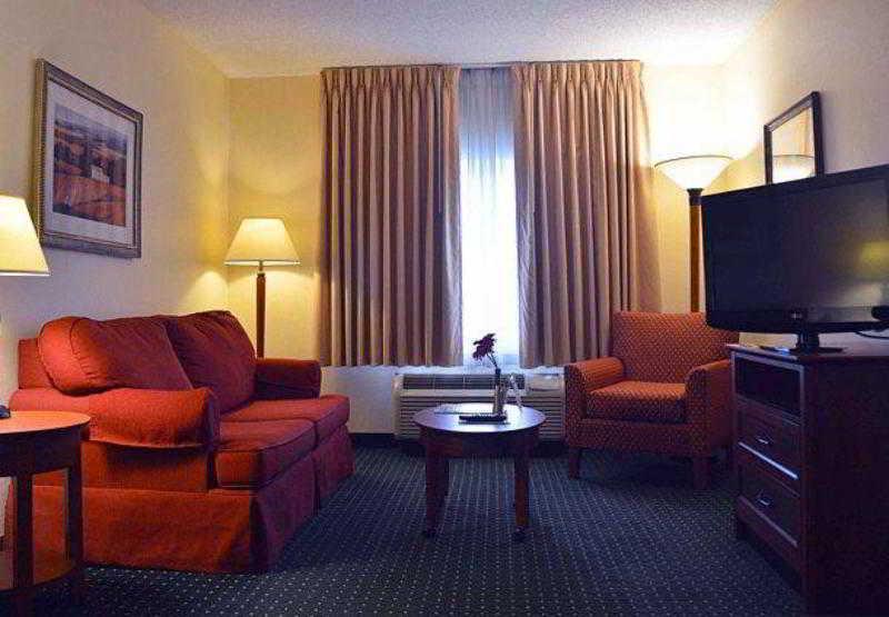 Towneplace By Marriott South Hotel Colorado Springs