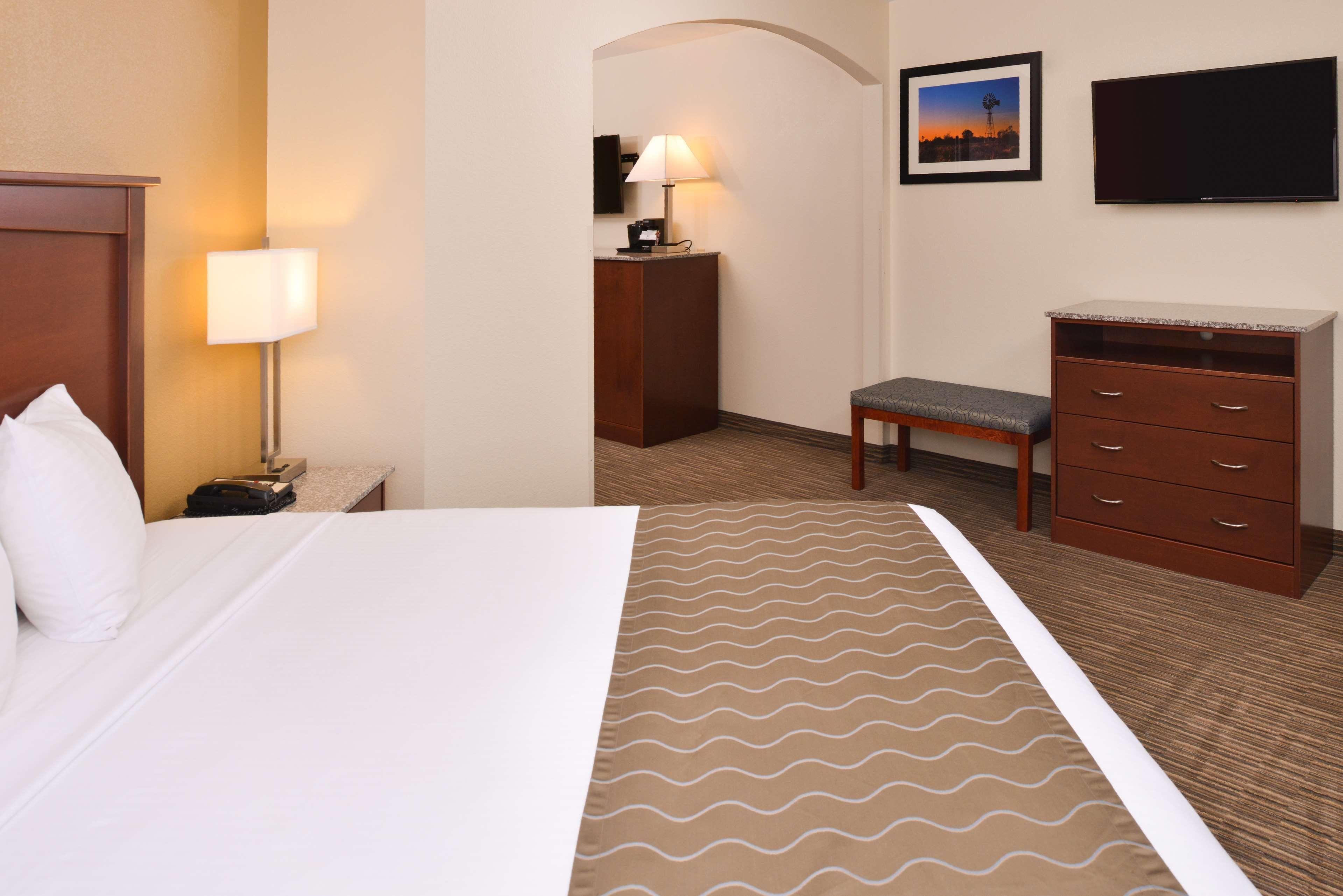 Western Executive & Hotel Colorado Springs