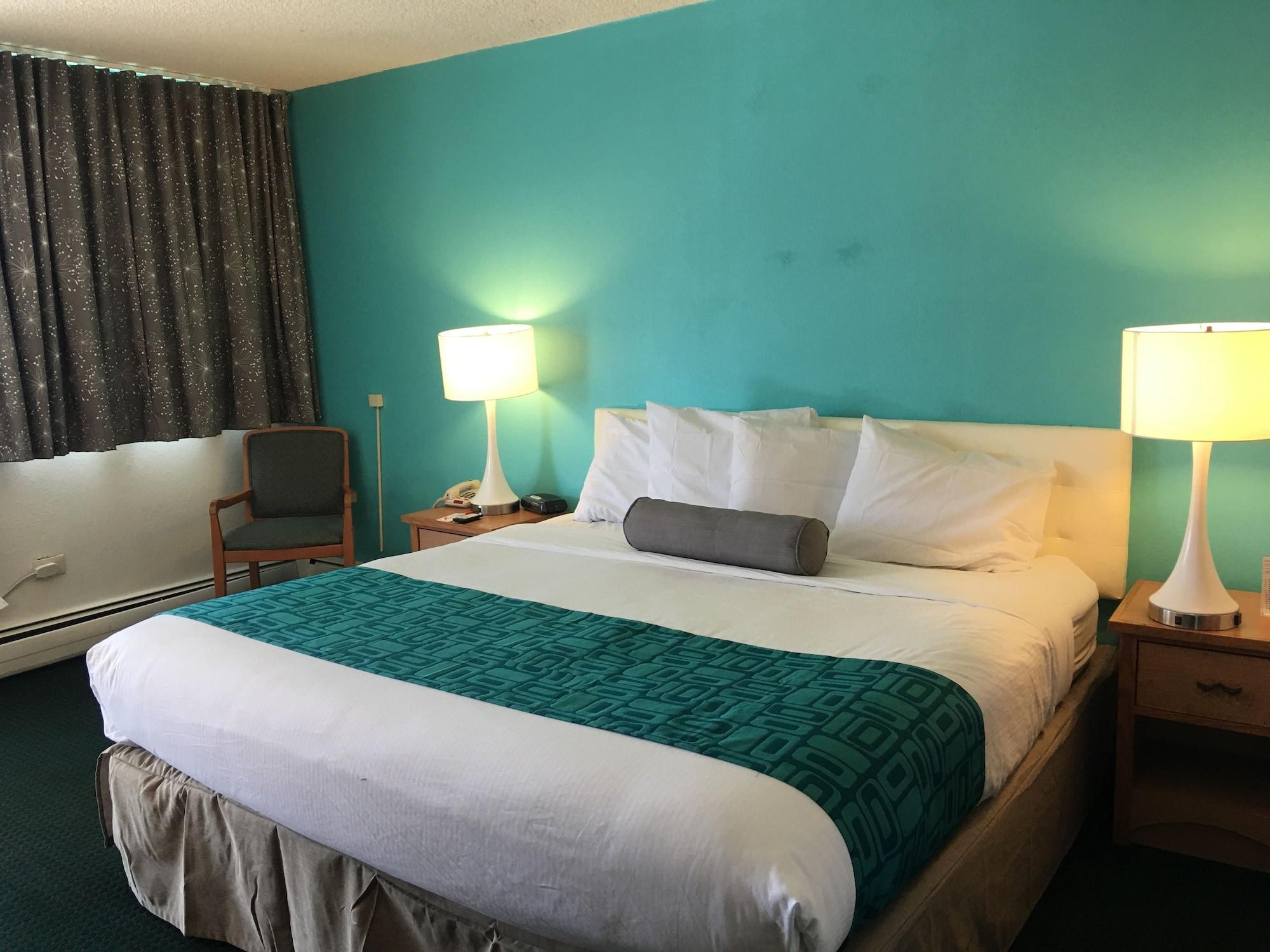 Howard Johnson By Wyndham Hotel