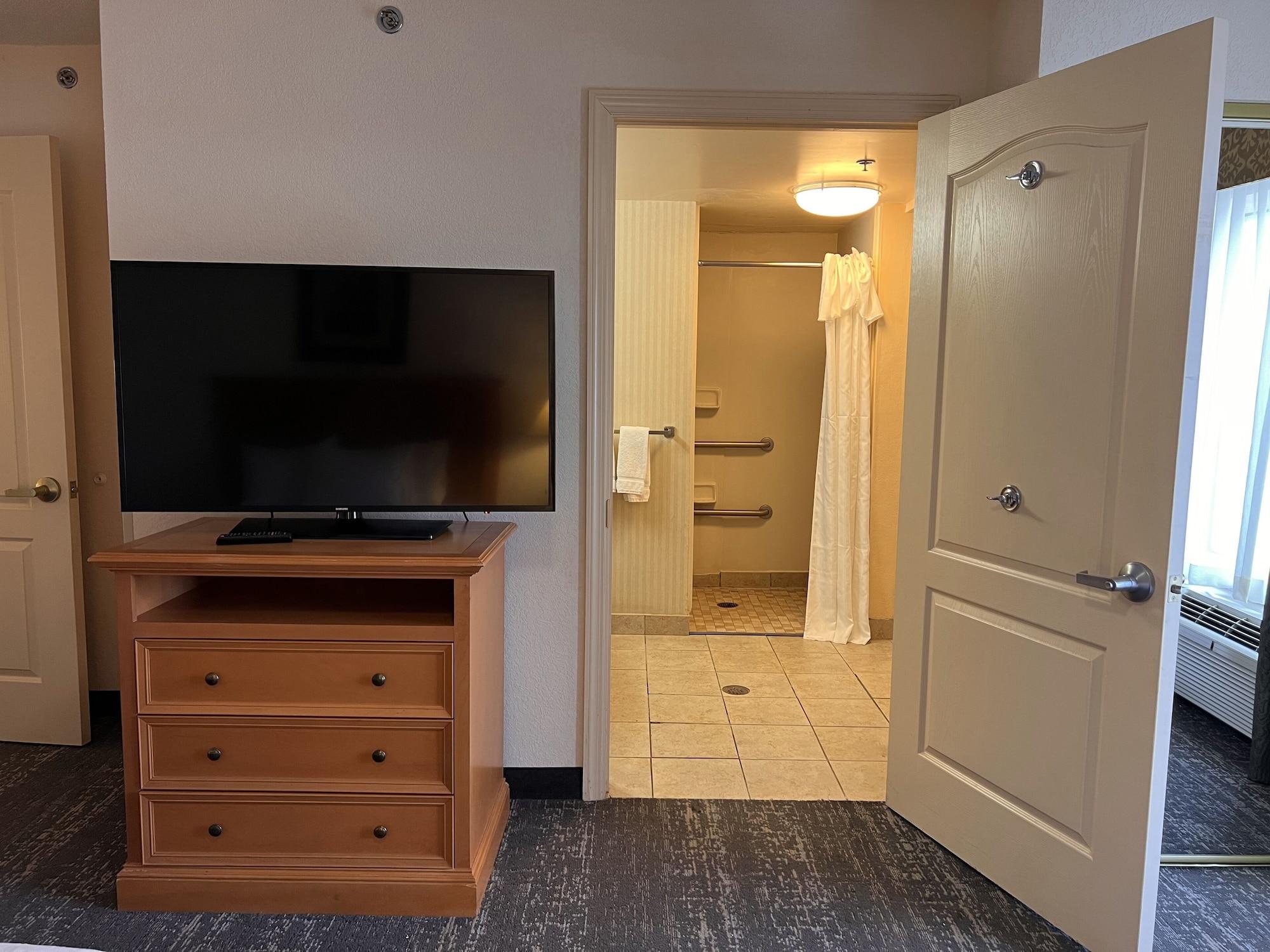 Hyatt House Airport Hotel Colorado Springs