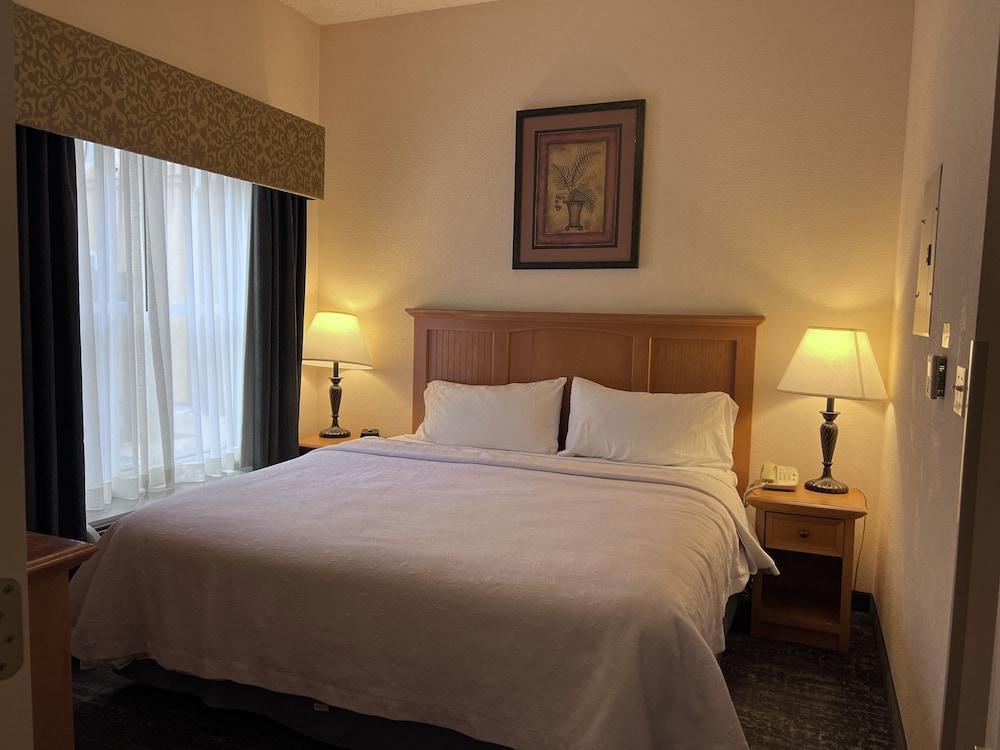 Hyatt House Airport Hotel 3*