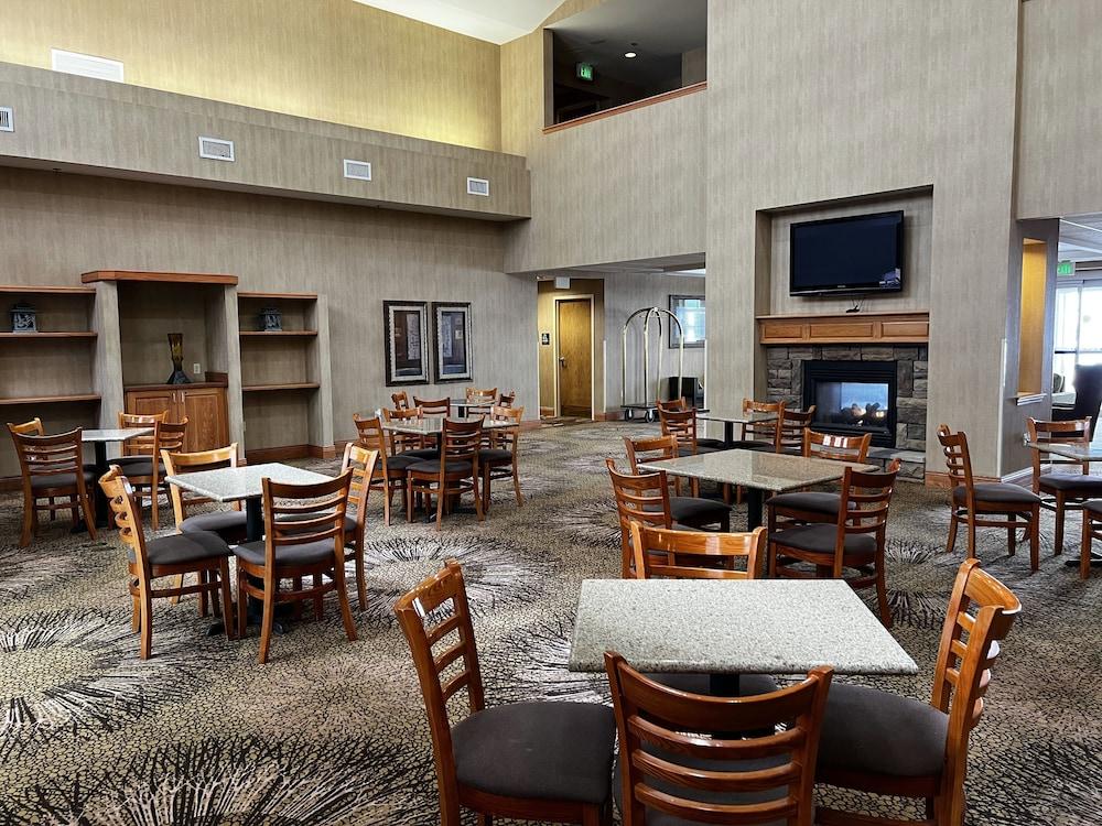 Hyatt House Airport Hotel Colorado Springs
