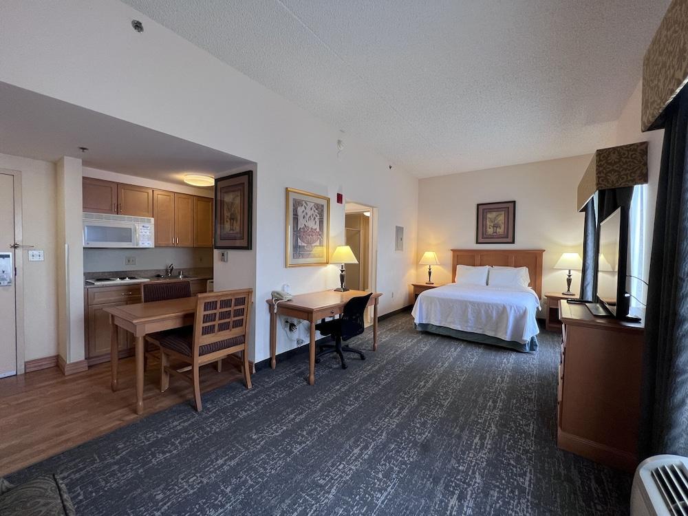 Hotel Hyatt House Airport