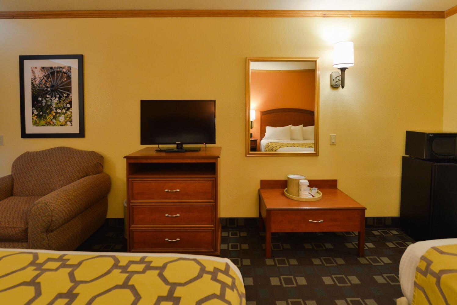 Hotel Baymont By Wyndham Garden Of The Gods Colorado Springs