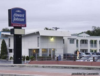 Howard Johnson By Wyndham Hotel Colorado Springs