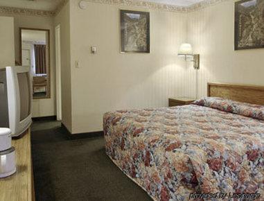 Howard Johnson By Wyndham *