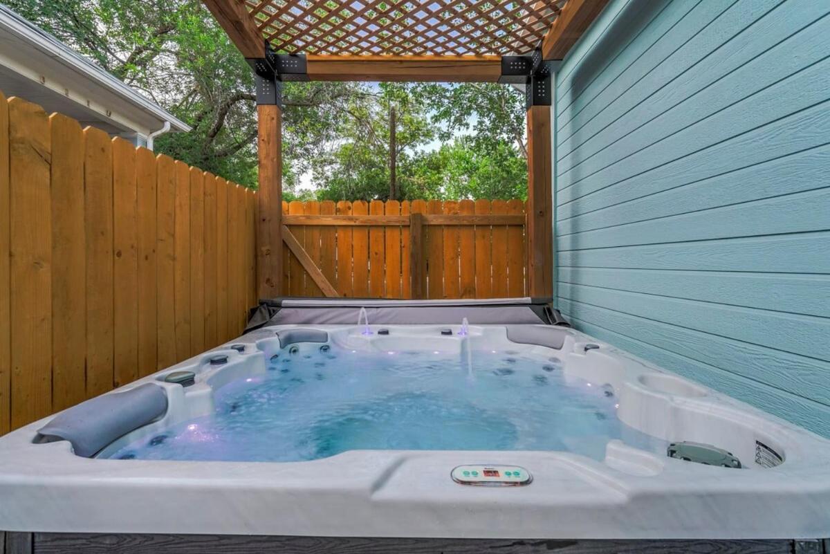 Holiday home Baby Blue - Hot Tub Easy Access To Locations