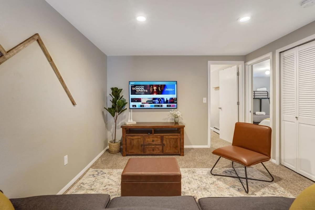 Peakview Family Lux - Man Cave Hot Tub Bbq Views * Colorado Springs