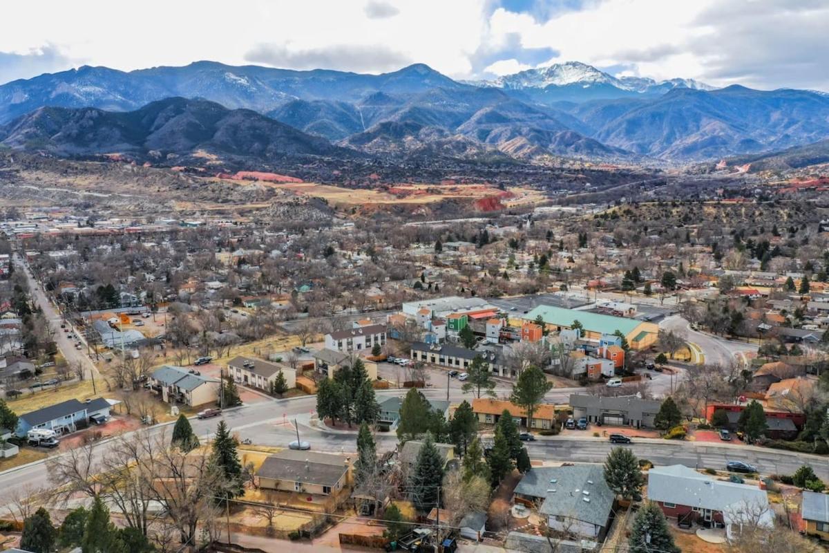 Peakview Family Lux - Man Cave Hot Tub Bbq Views * Colorado Springs