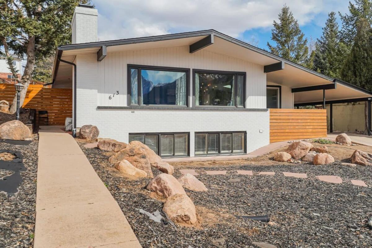 Peakview Family Lux - Man Cave Hot Tub Bbq Views Holiday home Colorado Springs