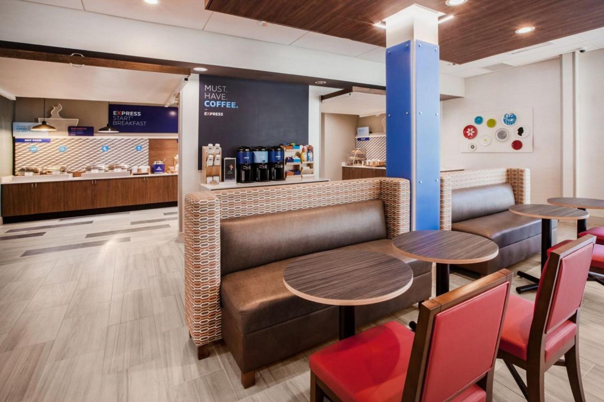 Express & - South I-25 By Ihg Hotel Colorado Springs