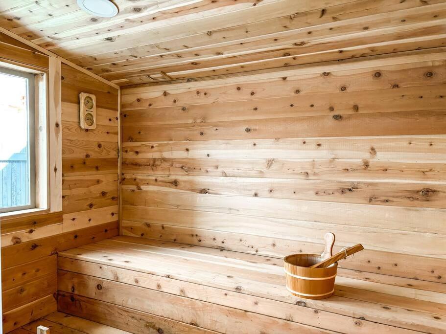 Colorado Spa Retreat / Hot Tub/sauna / Downtown Colorado Springs