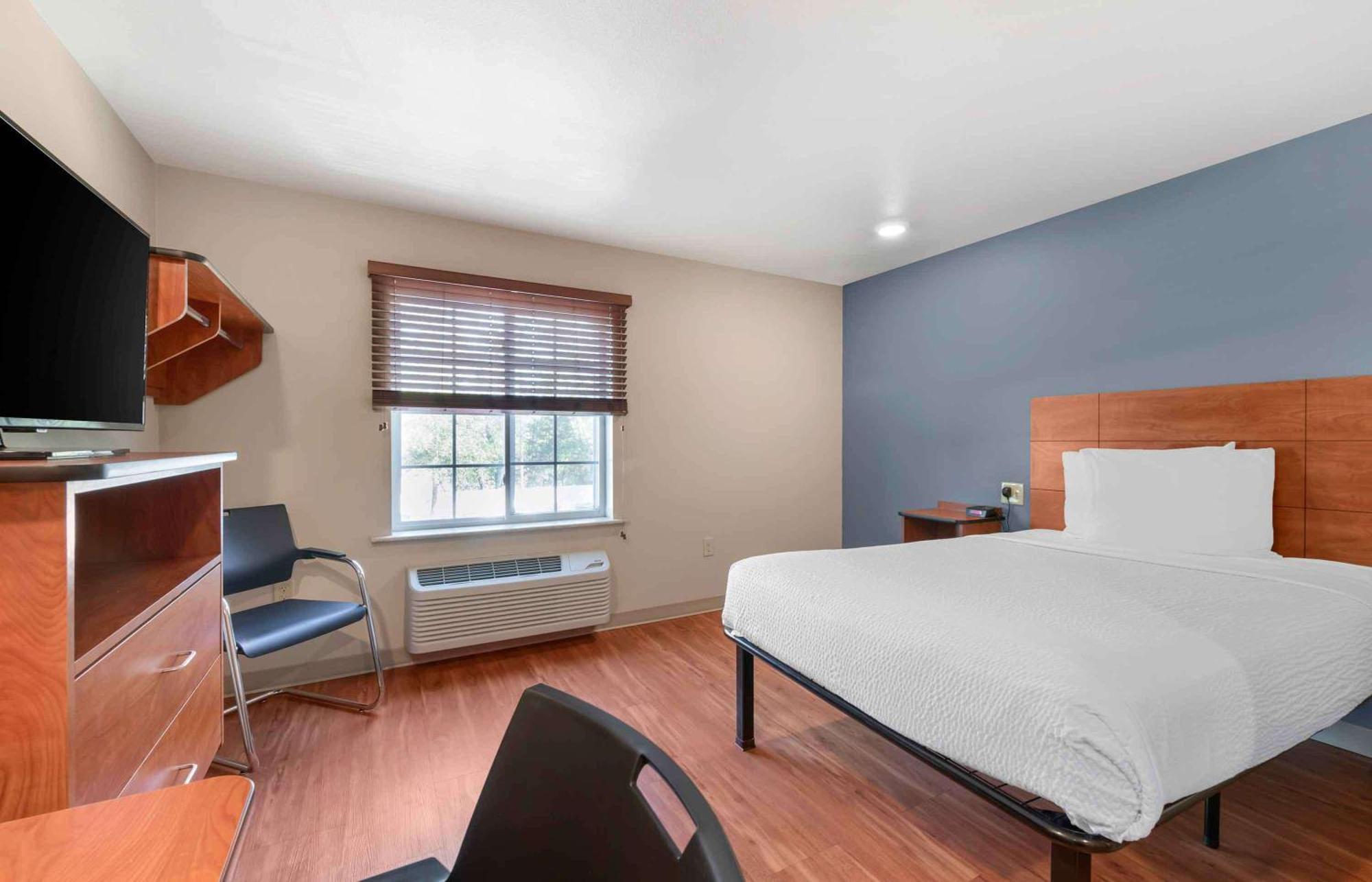 Extended Stay America Select Suites - Colorado Springs