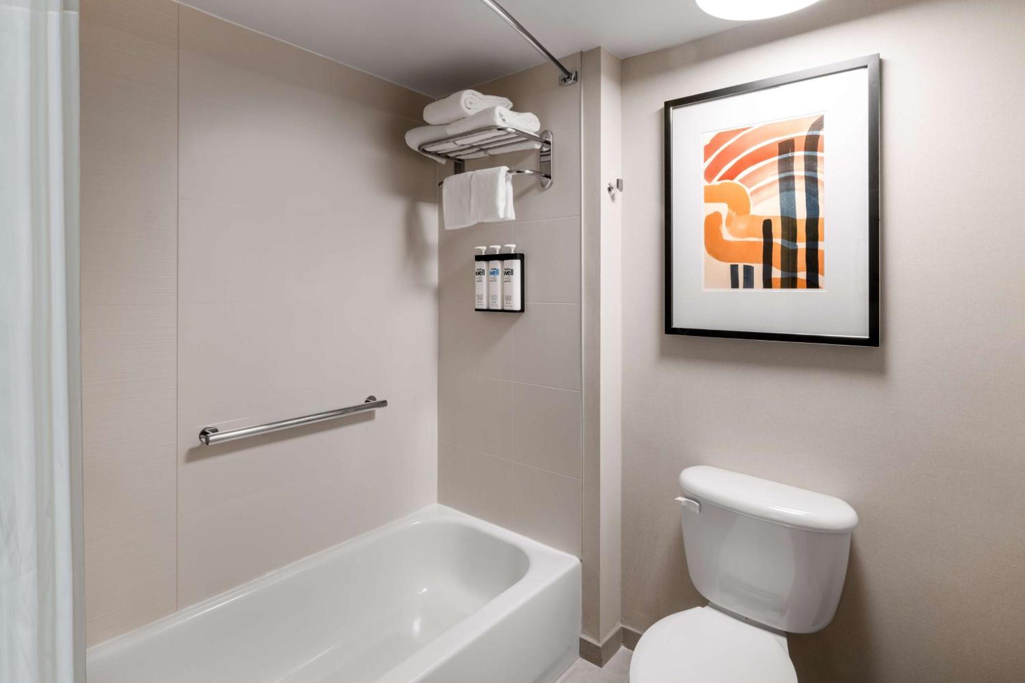 Hotel Hyatt House Airport 3*