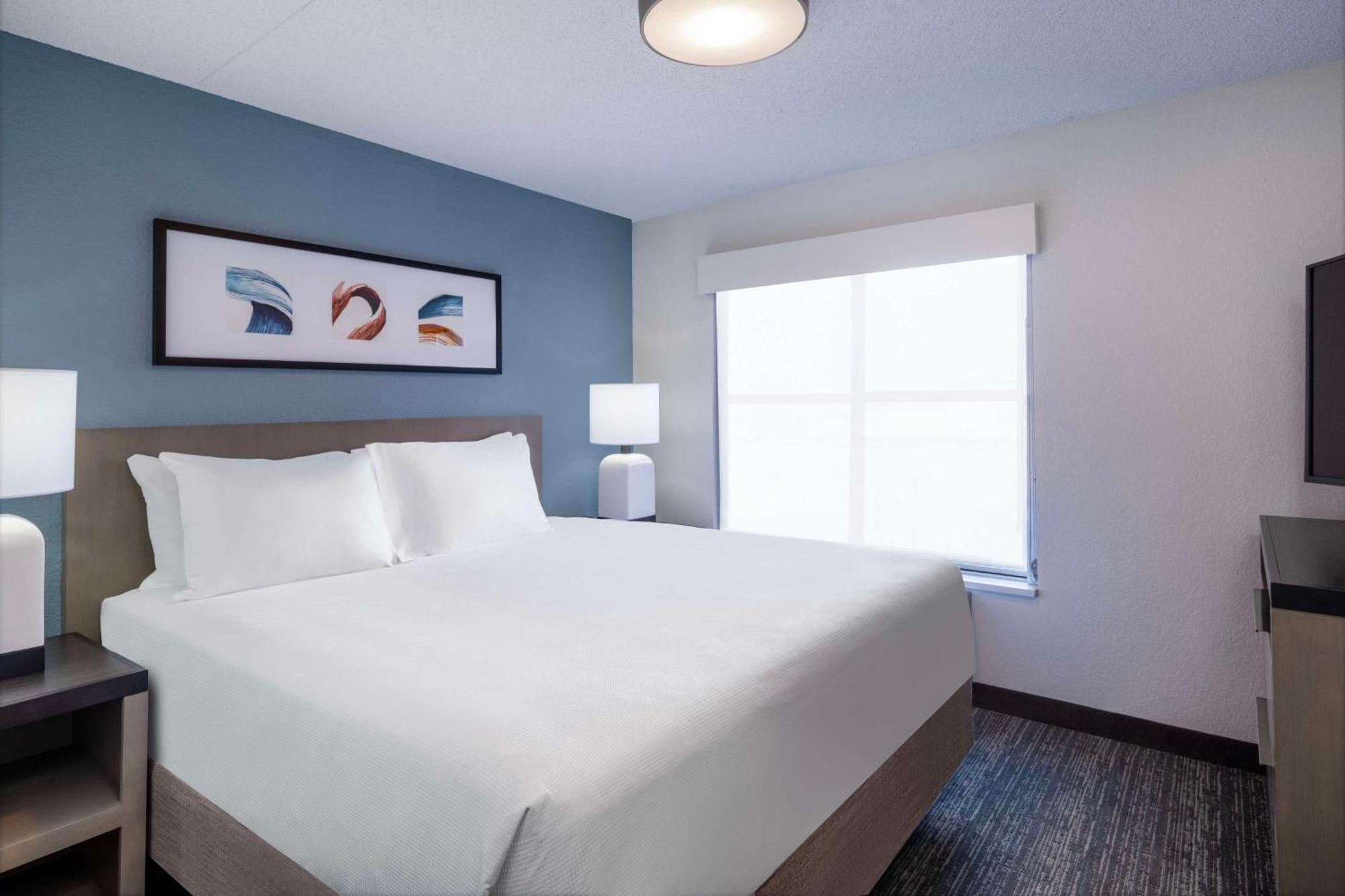 Hotel Hyatt House Airport 3*