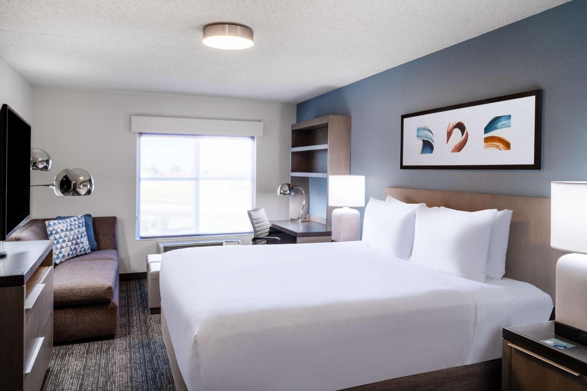 Hyatt House Airport Hotel