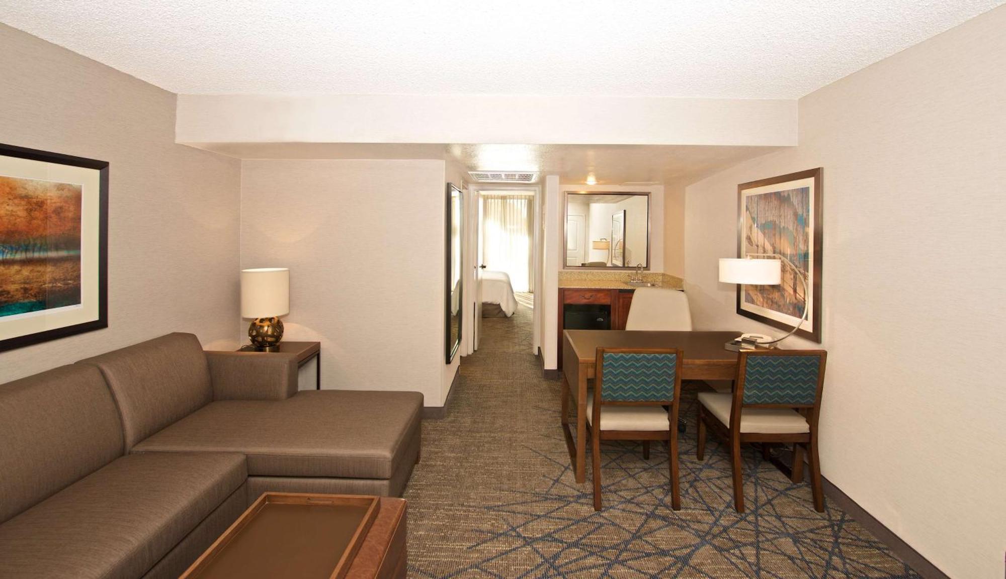 Hotel Embassy By Hilton