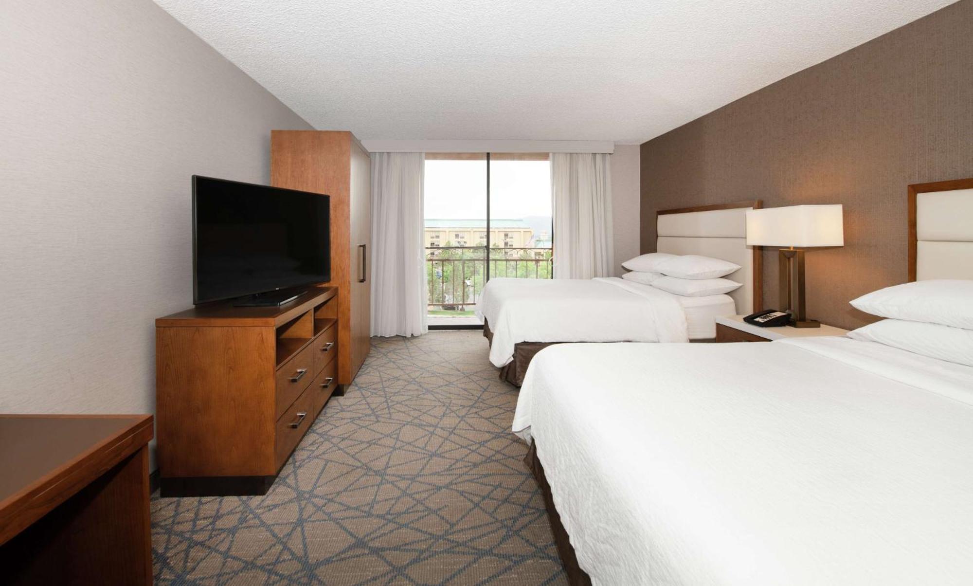 Hotel Embassy By Hilton Colorado Springs