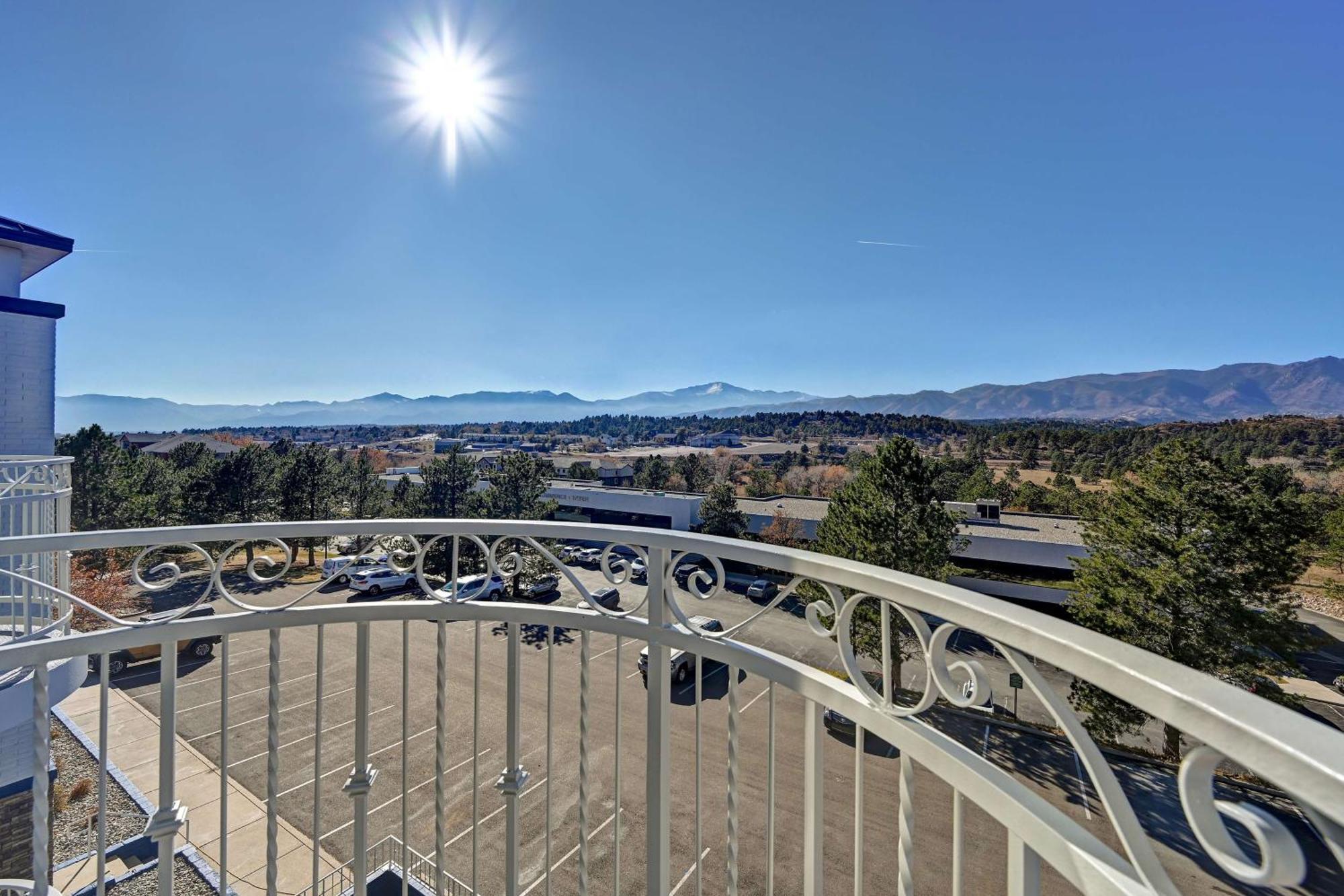 Embassy By Hilton 4* Colorado Springs