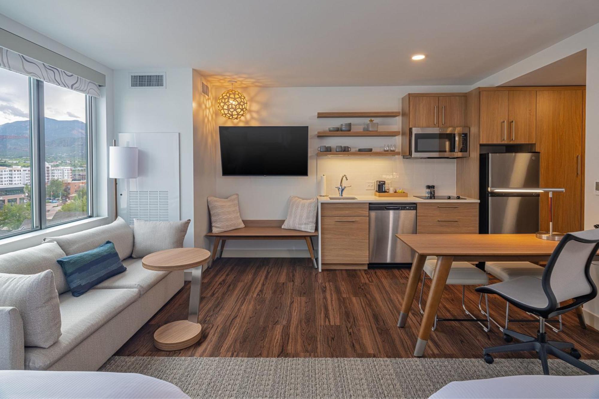 Element Downtown Hotel *