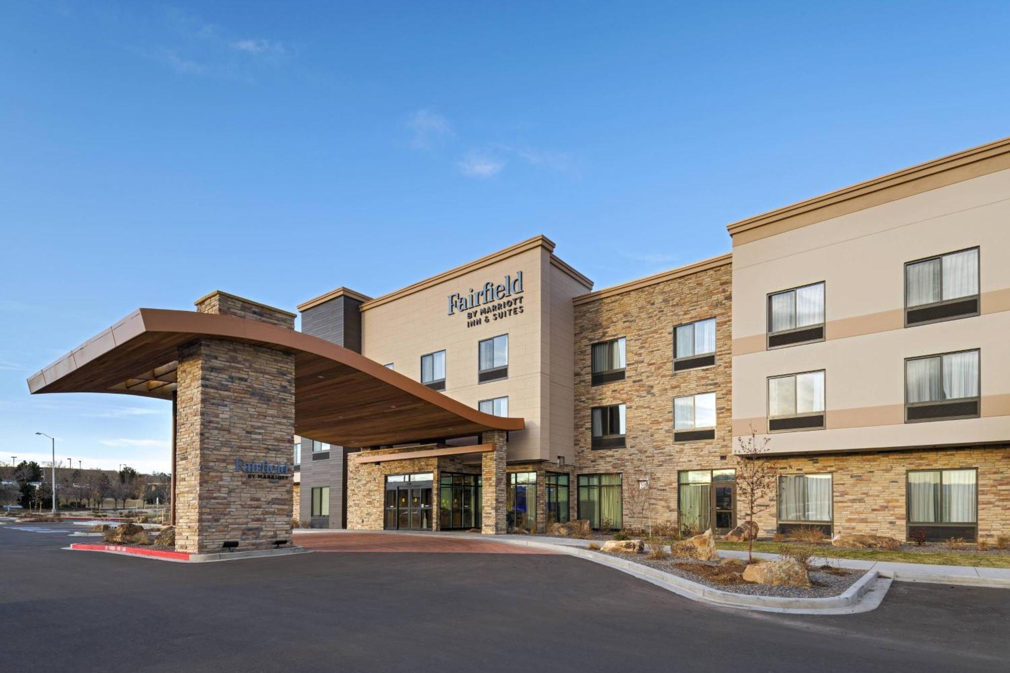 Hotel Fairfield & By Marriott East