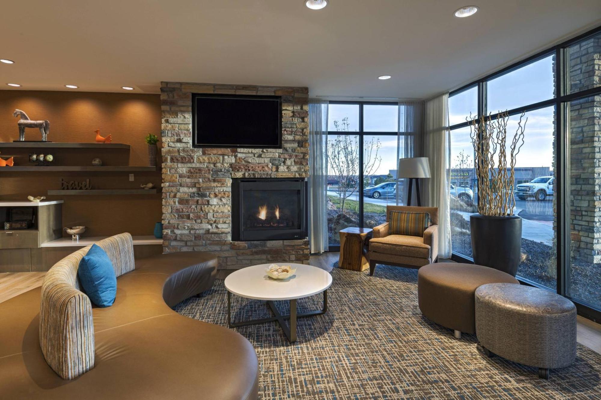 Fairfield & By Marriott East Hotel Colorado Springs