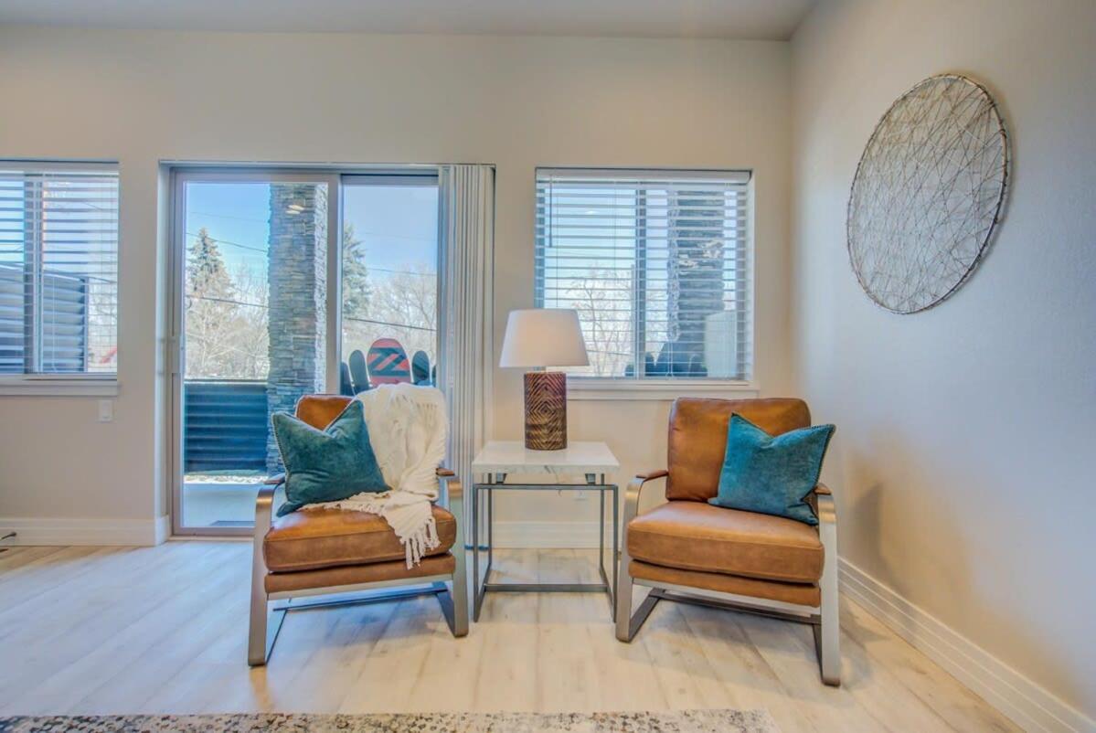 4br Urban Rooftop Patio With Views