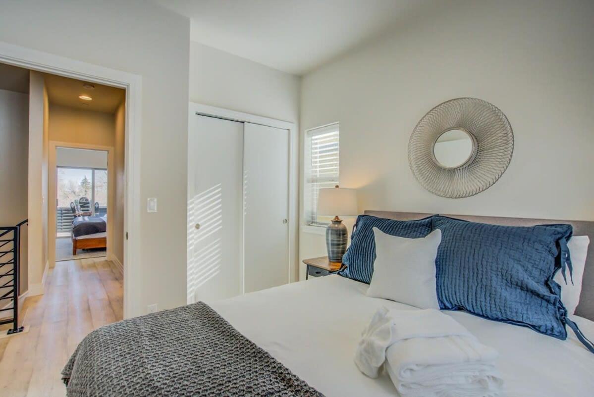4br Urban Rooftop Patio With Views Holiday home *