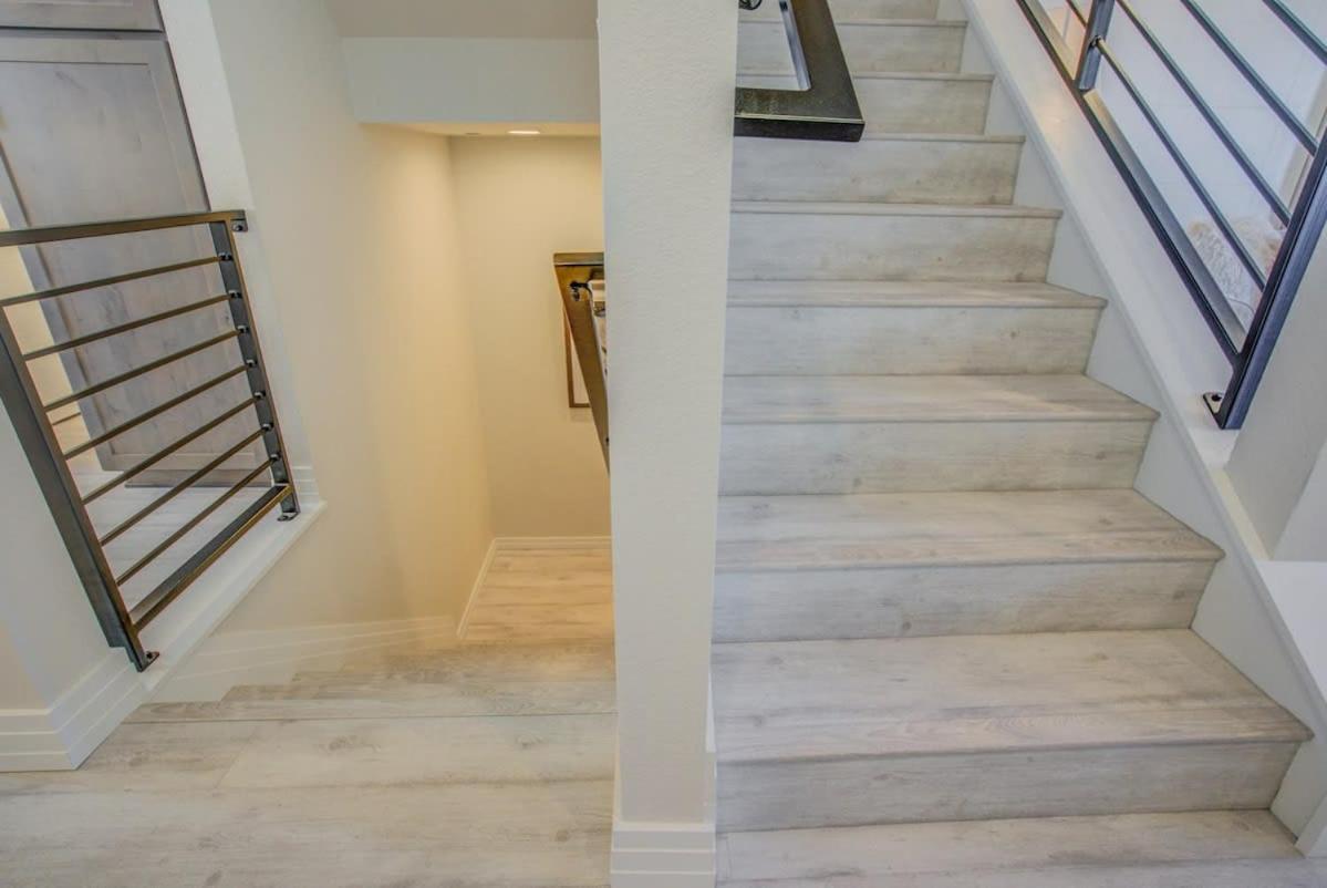 Holiday home 4br Urban Rooftop Patio With Views