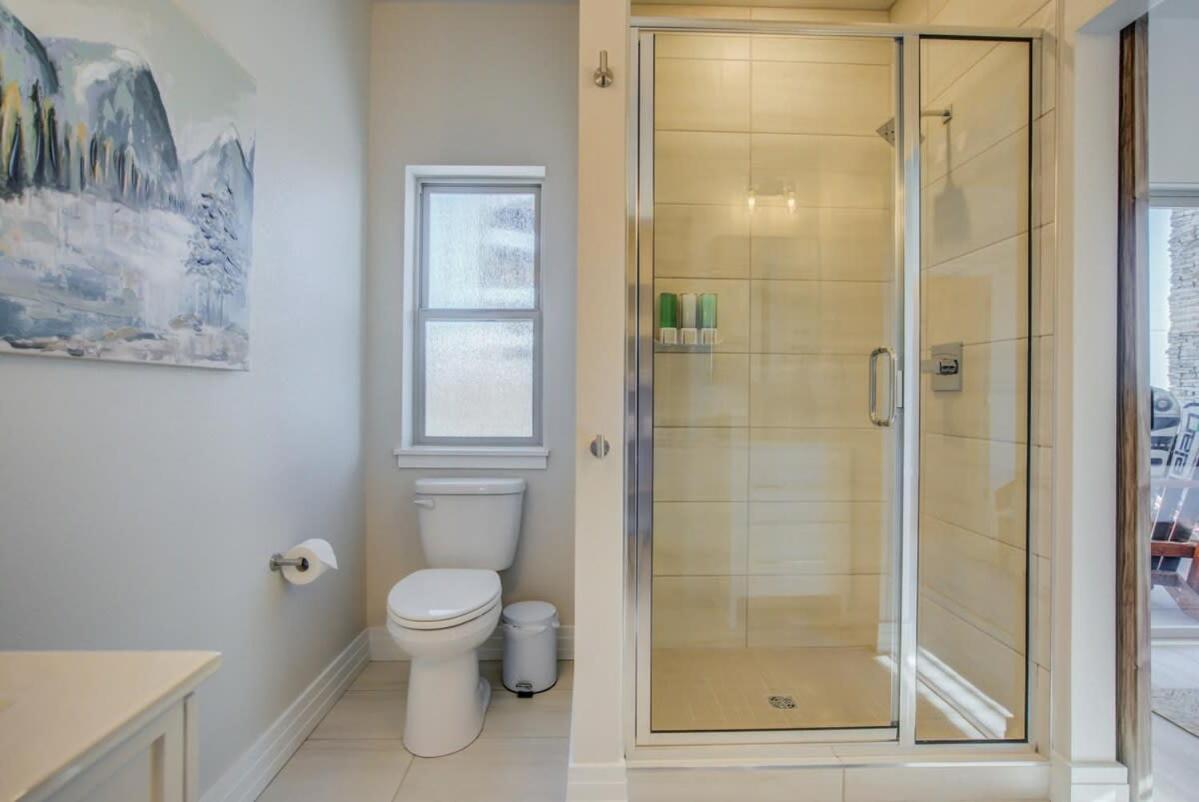 4br Urban Rooftop Patio With Views Holiday home *