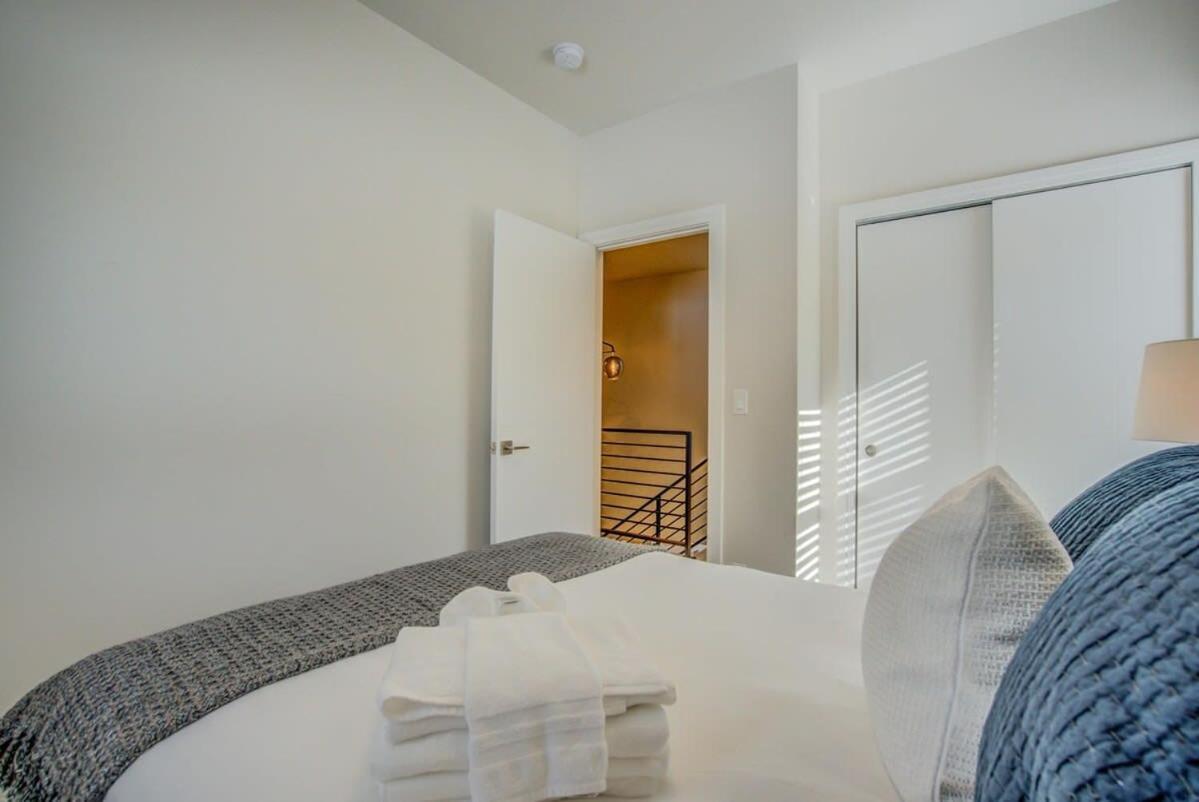 Holiday home 4br Urban Rooftop Patio With Views Colorado Springs