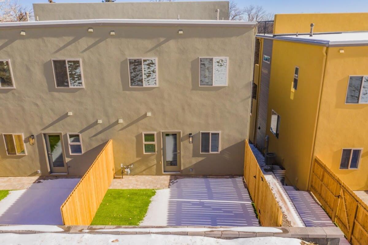 Holiday home 4br Urban Rooftop Patio With Views