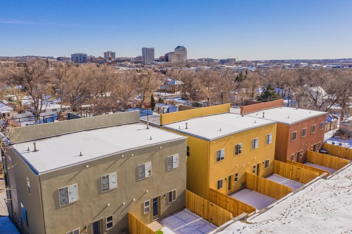 4br Urban Rooftop Patio With Views * Colorado Springs