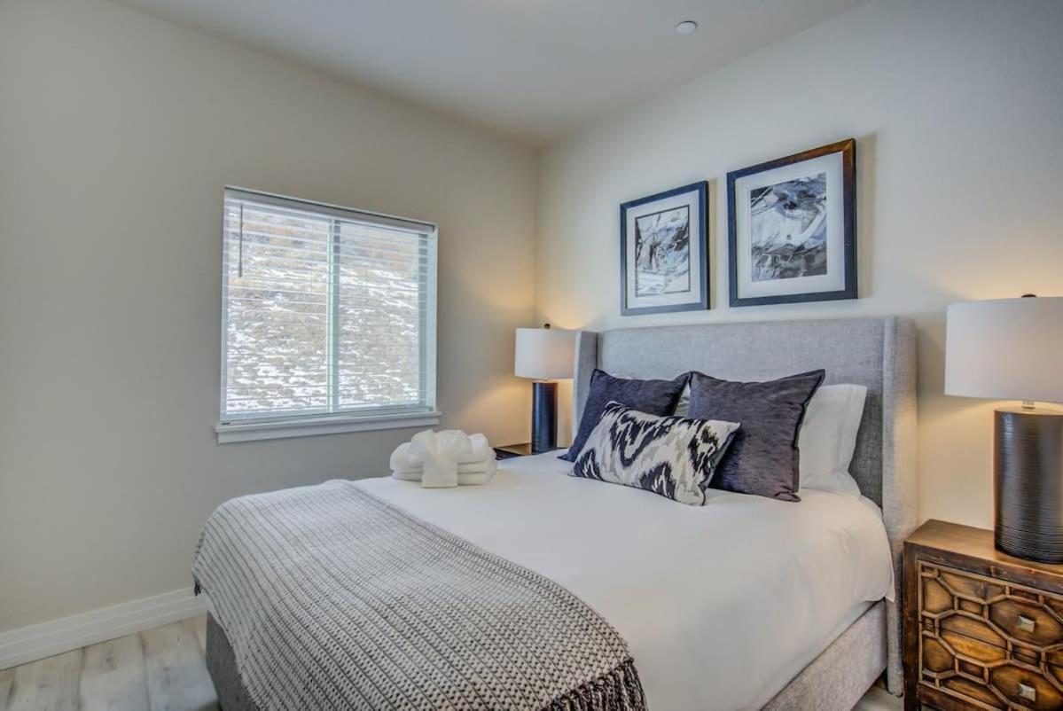 4br Urban Rooftop Patio With Views *