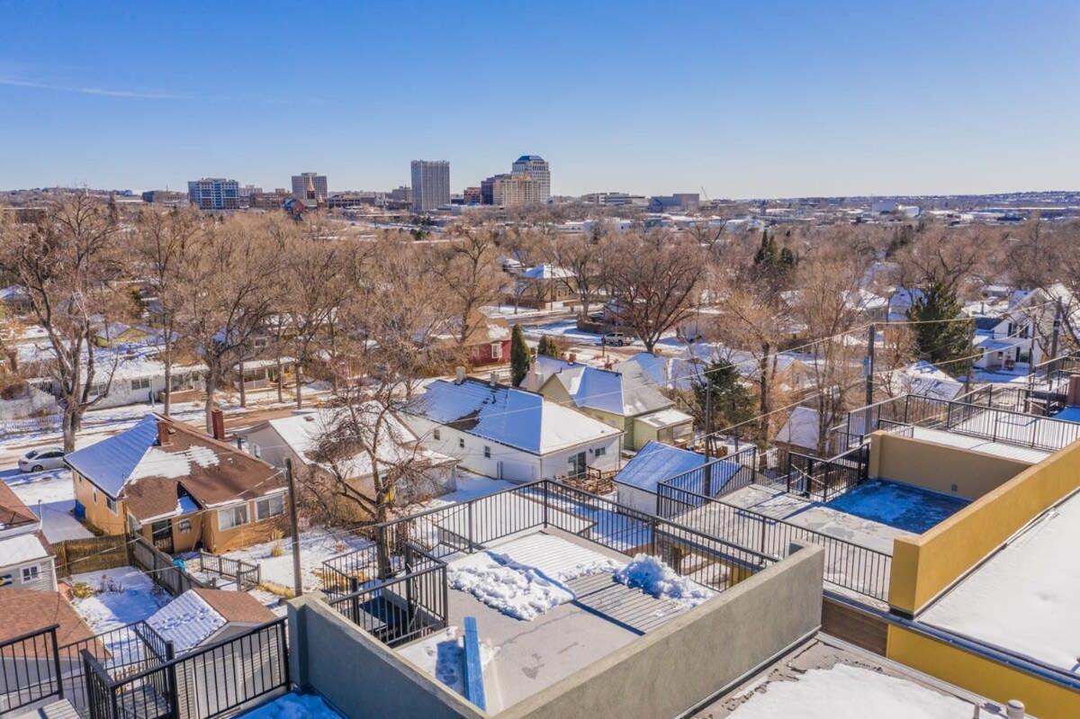 Holiday home 4br Urban Rooftop Patio With Views