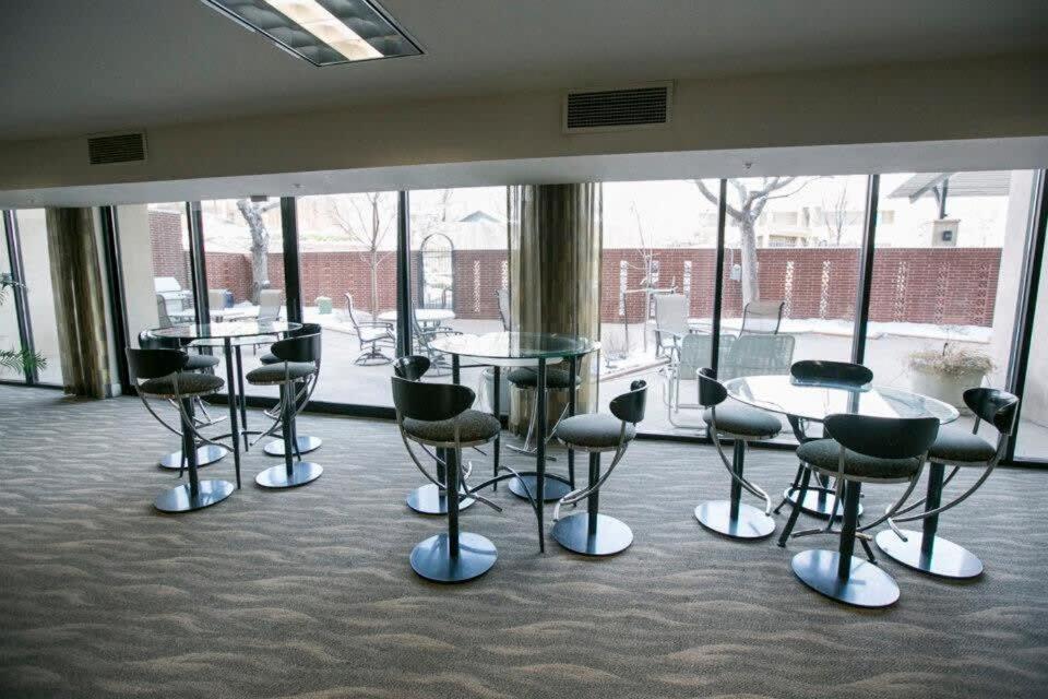 Chic Skyview Downtown Apartment Colorado Springs