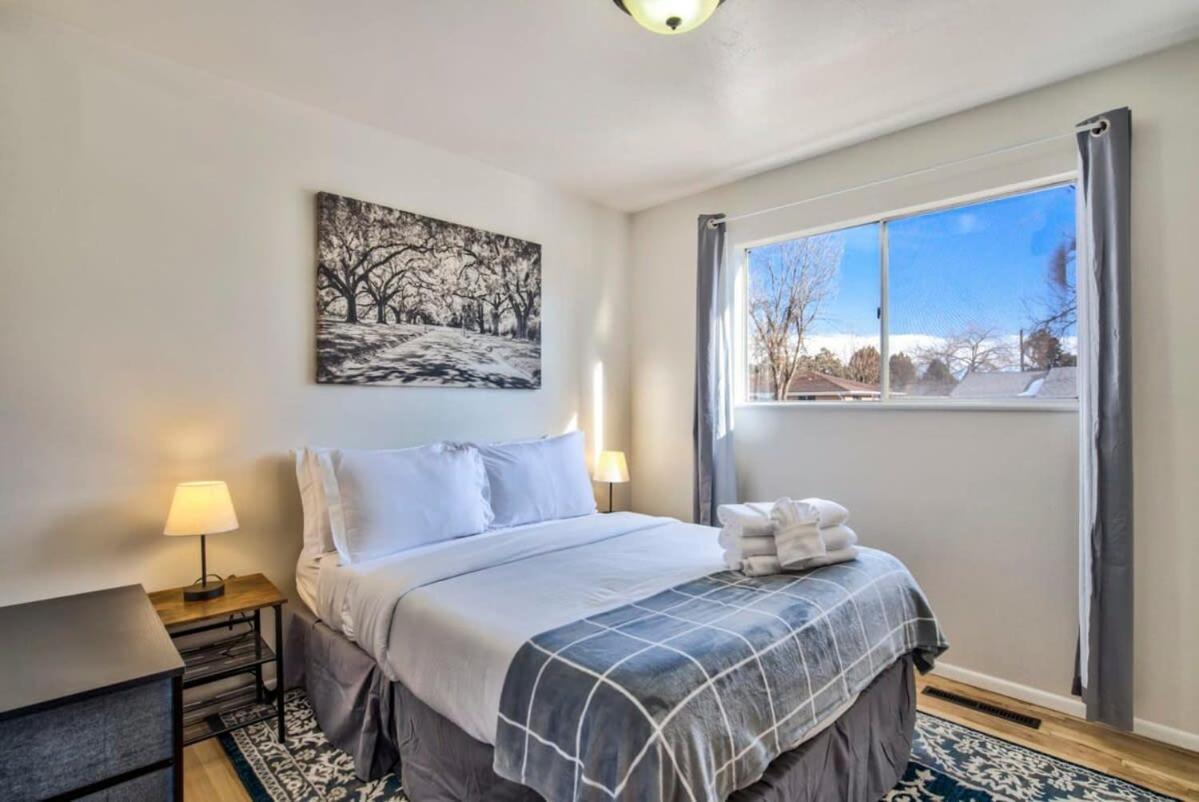 4bd Centrally Located Dog-friendly Close To Park * Colorado Springs