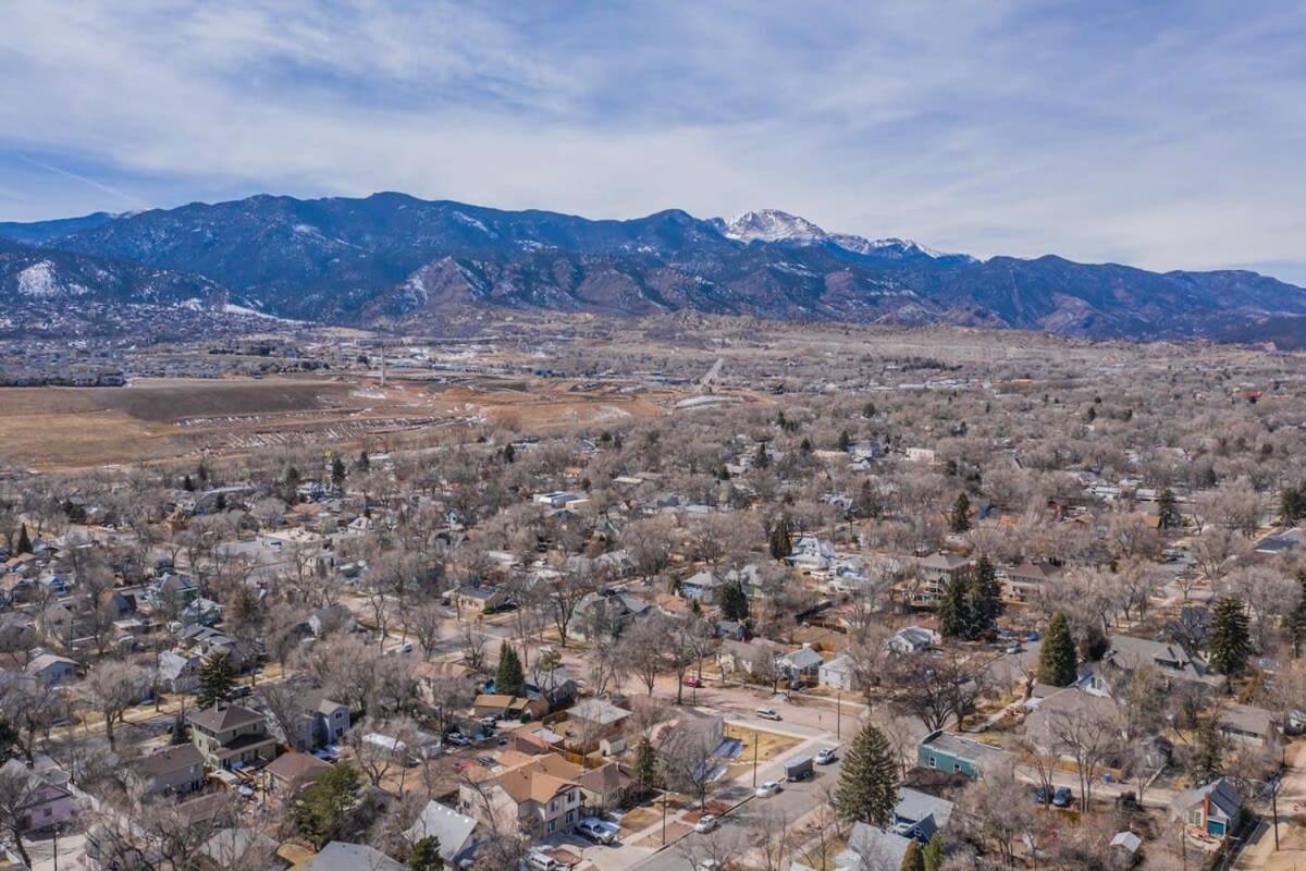 2 Bds Garden Of Gods - Near It Apartment *