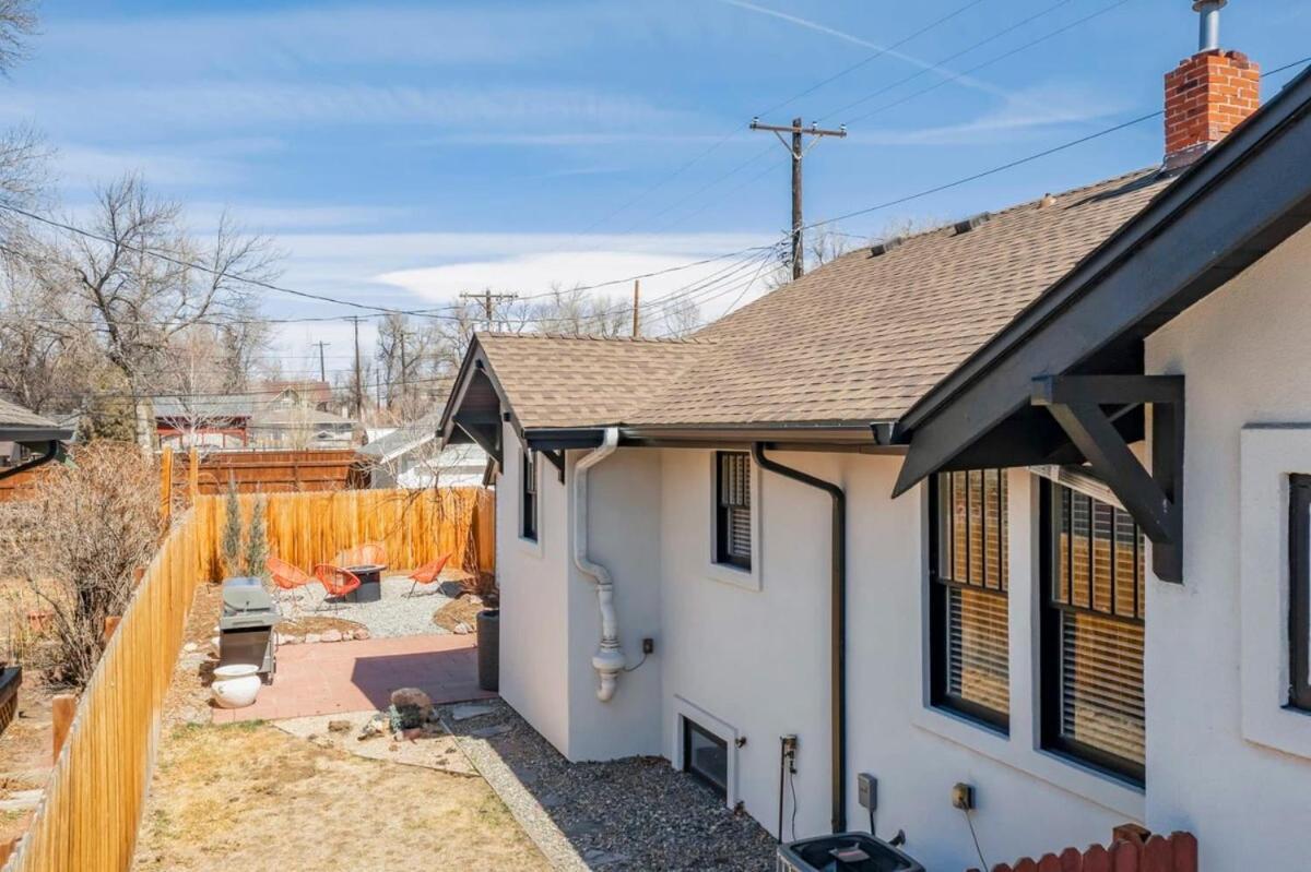 3bd Downtown Family Escape Grill Fire Pit Colorado Springs