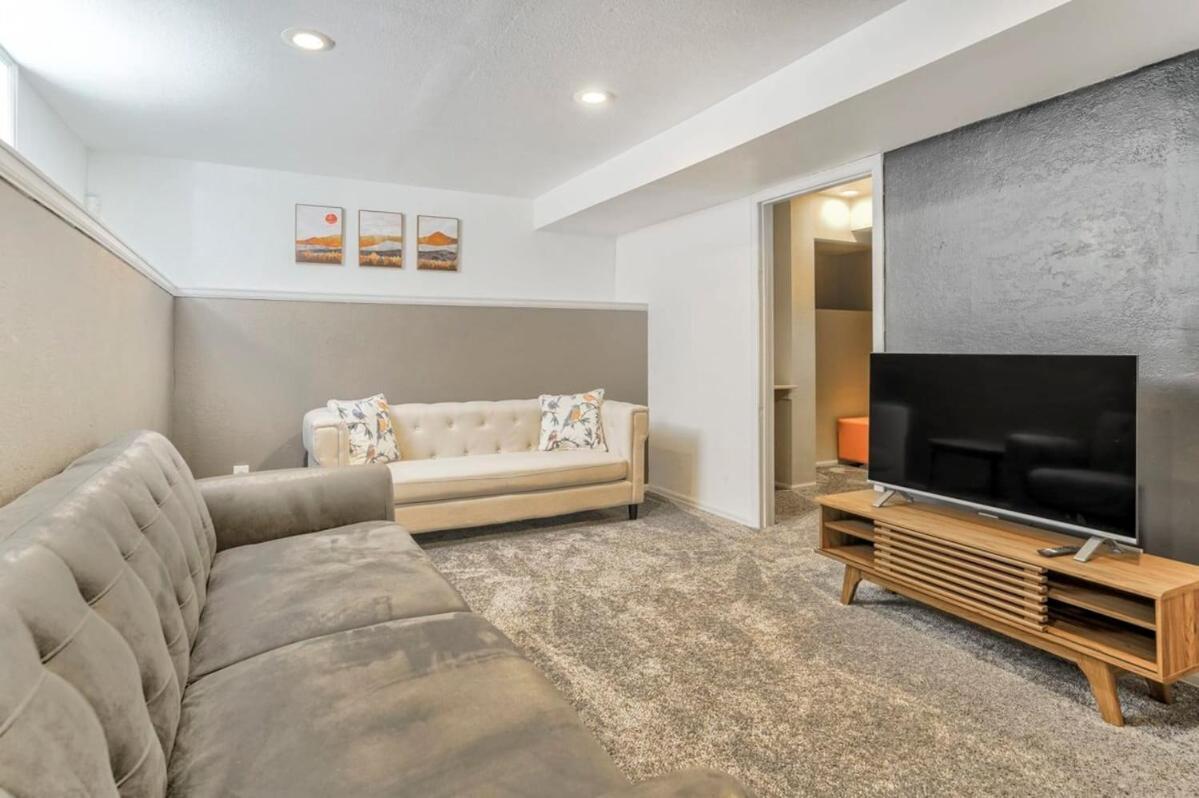 Holiday home 3bd Downtown Family Escape Grill Fire Pit Colorado Springs