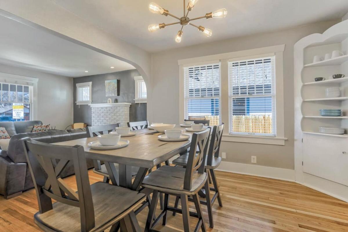 3bd Downtown Family Escape Grill Fire Pit Colorado Springs