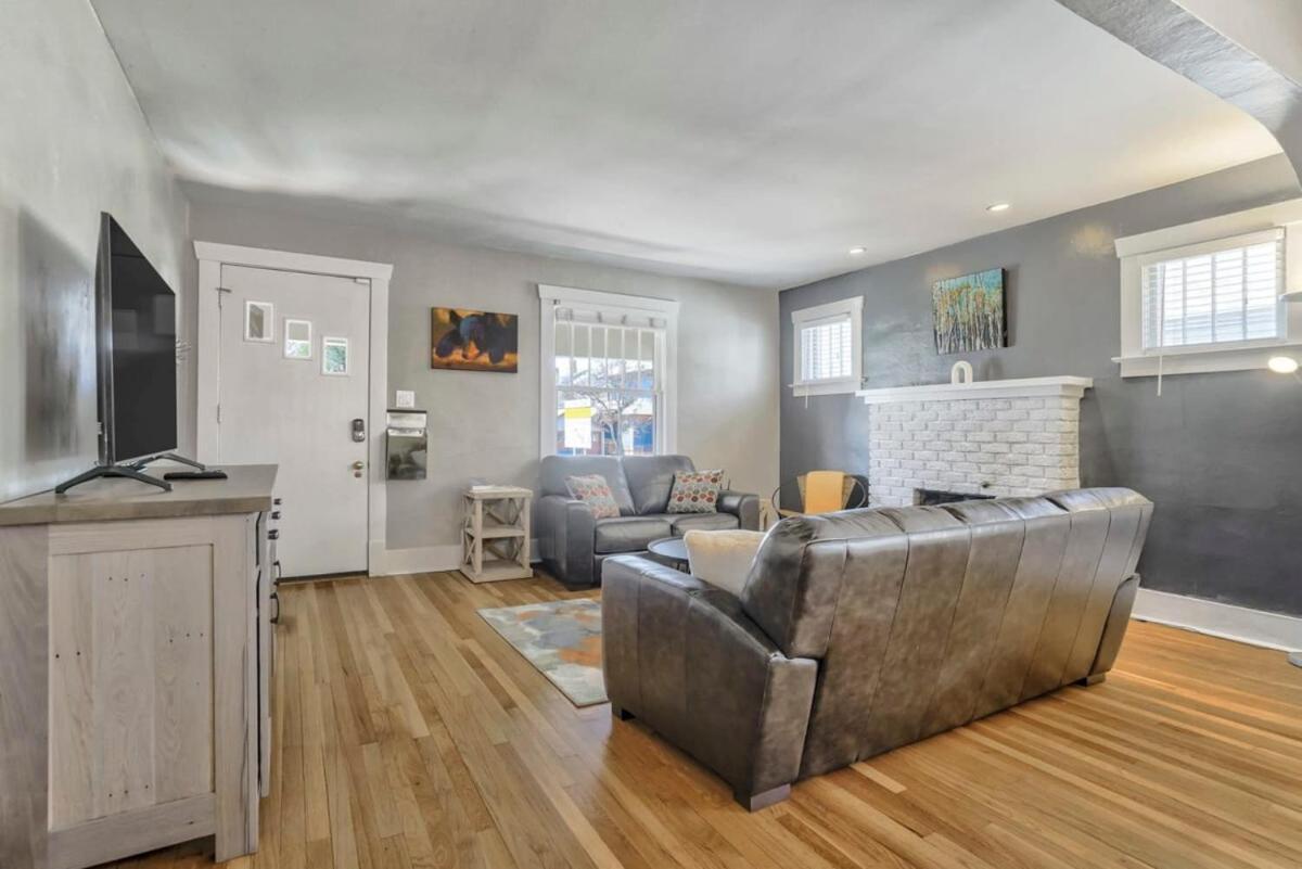 3bd Downtown Family Escape Grill Fire Pit