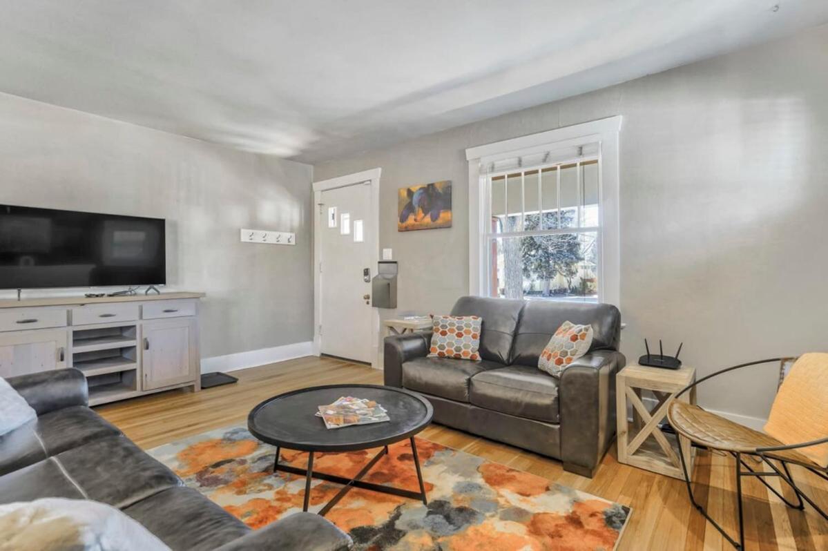 Holiday home 3bd Downtown Family Escape Grill Fire Pit Colorado Springs