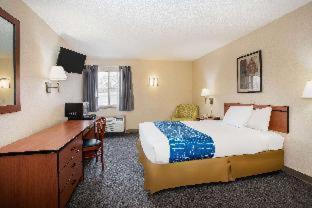 Hotel Travelodge By Wyndham Airport - Peterson Sfb 2*
