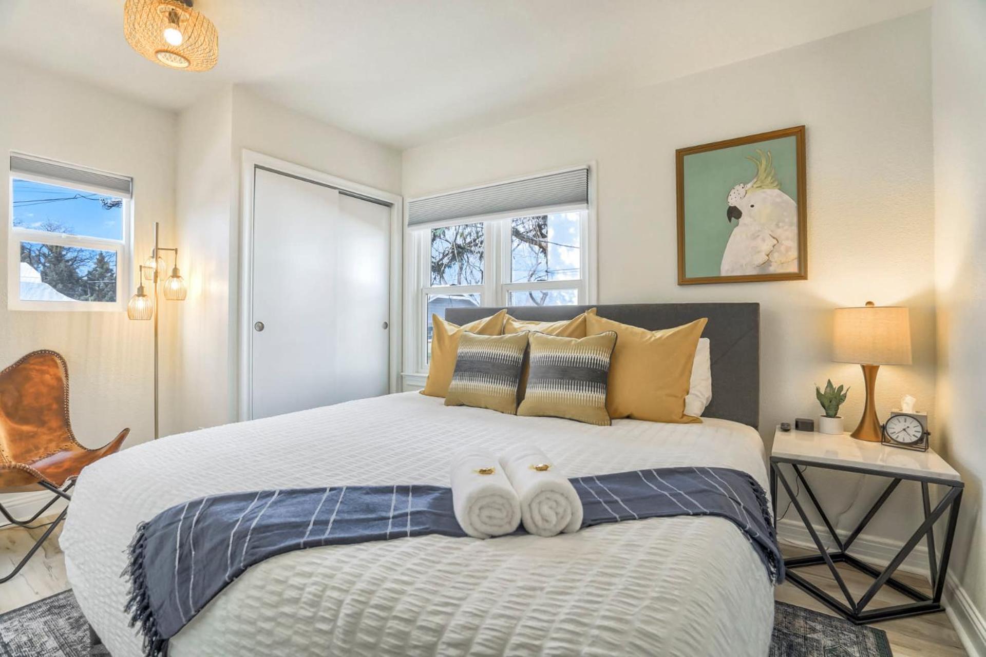 Apartment Pikes Adventure - Downtown King Scenic Views *